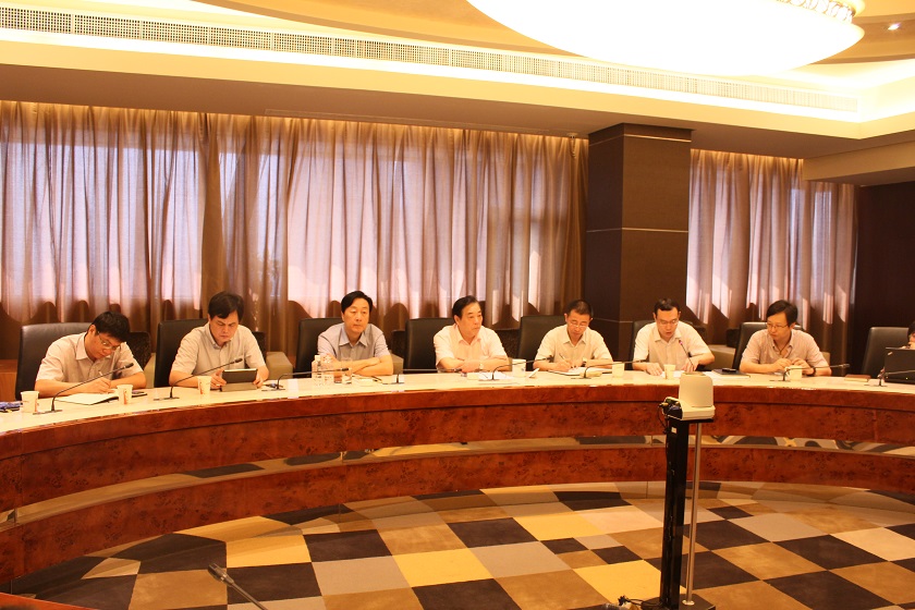 1422346863110182AE80.jpg 公司召开党委专题扩大会议 2013.9.12.JPG